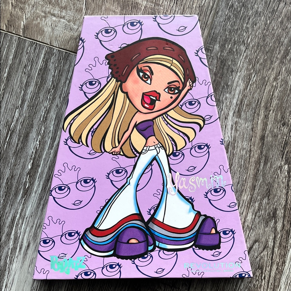 REVOLUTION X BRATZ | Yasmin Eyeshadow Palette